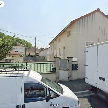 Superbe Appartement Avec Parking Gratuit Sur Place Saint-Denis  Kültér fotó
