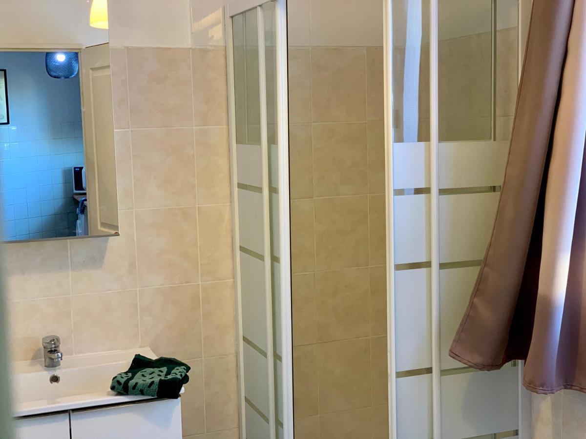 Superbe Appartement Avec Parking Gratuit Sur Place Saint-Denis  Kültér fotó